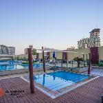 Alashrafia Saray - Fabulous 1BR in Canal Views Dubai