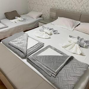 Markoni Apartments