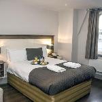 Base Serviced Apartments - Sir Thomas Street Liverpool 