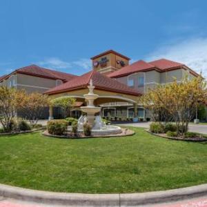 Best Western Plus Monica Royale Inn & Suites