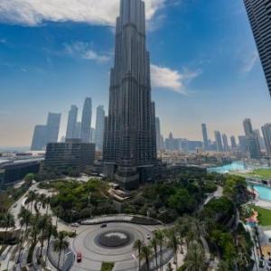 Prestige Living 1BR with Full Burj Khalifa View by Auberge