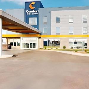 Comfort Inn & Suites Mountain Grove US-60
