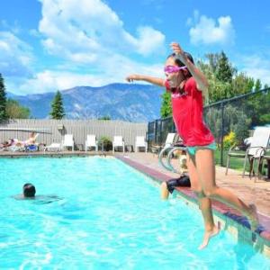 Hotels near Deepwater Amphitheater - Mountain View Lodge