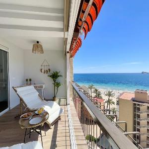Poniente Beach Modern Apartment