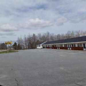 Russell's Motel