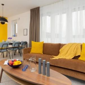 Trendy & Spacious 3-room Apartament Warsaw Wilanów by Noclegi Renters