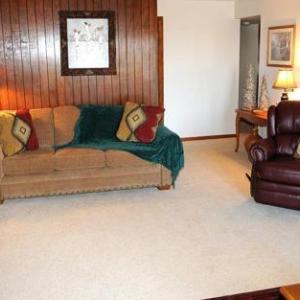 Seven Springs 2 Bedroom Standard Condo Sleeps 10!