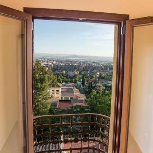 Montevive disfruta los atardeceres únicos de Granada en nuestra terraza