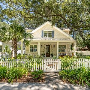Oak Isle Cottage