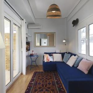 Cozy Loft with private terrace in the heart of Koukaki Athens