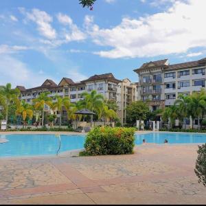 One Oasis Condo beside SM Mall