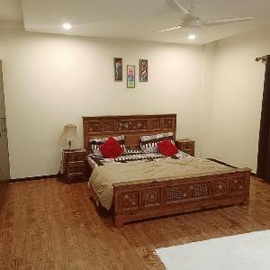 Spacious & Luxurious 1 Bedroom Apartment