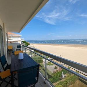 Grand T3 avec 2 terrasses et accès direct plage - FR-1-420-129