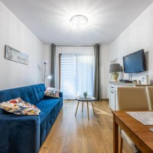 Victus Blue Apartment with Parking and Terrace by Noclegi Renters