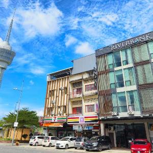 Riverbank Hotel by MRVJ BUSINESS