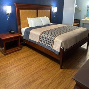 Tanglewood Motel