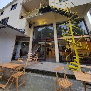 Traveler Hostel