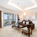 Spectacular City View Apartment Near Burj Khalifa Dubai