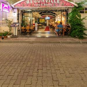 Begonville Corner
