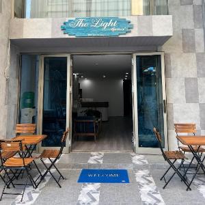 The Light Apartment - My Khe Beachside