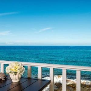 Oceanfront Condo Stunning Views and Pool - Hale Kona Kai 407 by Casago Kona