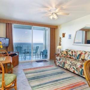 Beautifully Renovated Oceanfront Condo w/ breathe taking Views! - Hale Kona Kai 302