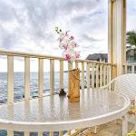 Beautiful Oceanfront Condo! - Hale Kona Kai 303 Hawaii