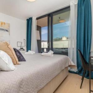 Sunny LOL 1-bedroom apartment with balcony 2