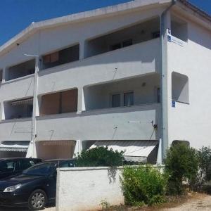 Apartments by the sea Vir - 21081