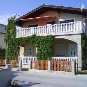 Apartments by the sea Vir - 20723