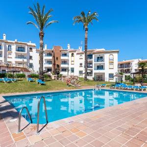 Family apt with pool by Costarentals - Ref 208