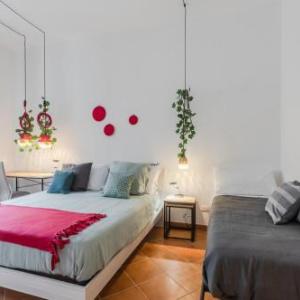 GuestHost - Ballarò Cozy Apartment with Balconies