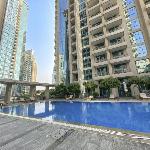 Silkhaus spacious studio in Boulevard Central with gym & pool Dubai