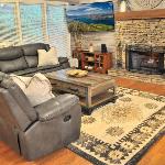 Hibernation Station - Community Amenities Wooded Views