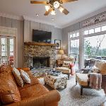 Lakes Edge Lodge - Water Views Community Golf Jasper Georgia