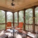 Sunrise Ridge - Read Fireside Lounge on the Screened Deck Georgia