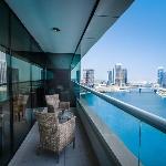 OSKENA Vacation Homes- Lovely 2 bedroom Waterfront Dubai 