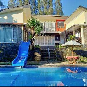 Villa Utama Pondok Yedidah