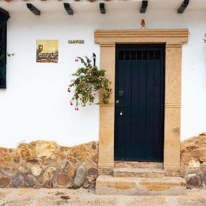 Casa Clásica con Chimenea!