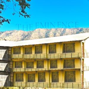 THE EMINENCE RESORT & GYM