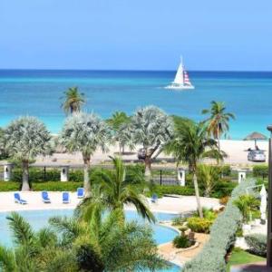Beachfront - Flamingo Luxury 2BR condo - E423