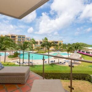 Beachfront - Royal Aquamarine 3BR condo - BC252