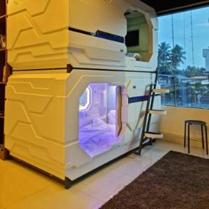 TRIVPODS CAPSULE HOTEL