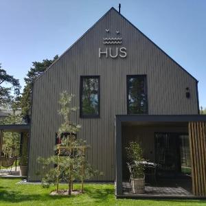 HUS - caloroczne komfortowe szeregi blisko plazy