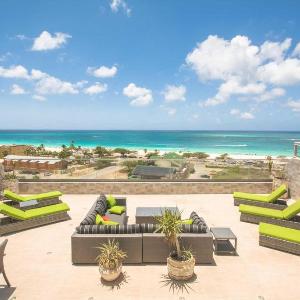 Beach View - Chic View Penthouse 3BR condo - LV603