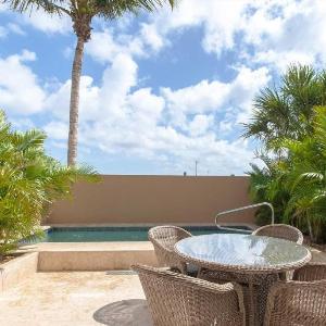 Eagle Beach- Private pool- LeVent townhome-LV130th