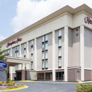 SHI Stadium Hotels - Hampton Inn & Suites Somerset