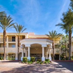 Hotels near Calvary Chapel Las Vegas - Club de Soleil All-Suite Resort