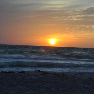 Sunburst Inn- Indian Shores Beach