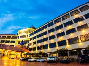 Golden Dragon Resort, Sing Buri